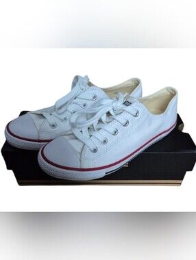 Converse New In Box All Star Dainty Ox Womens Size 6 Sneakers
